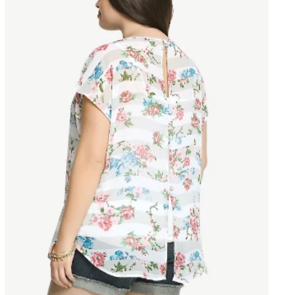 Torrid Striped Floral Button back Top size 1